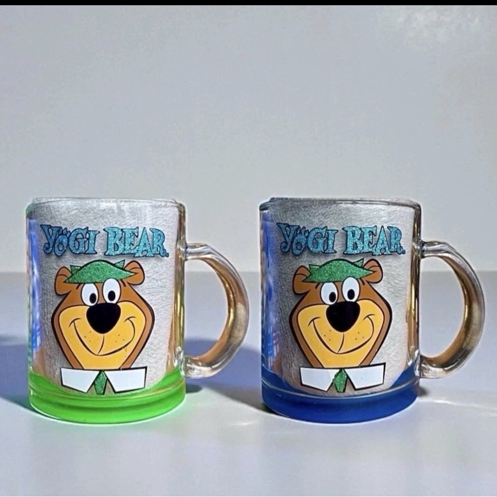 Yogi Bear Glass Mugs Set - Green and Blue